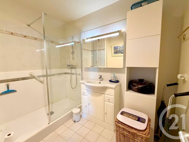Appartement F5 à vendre - 5 pièces - 108.26 m2 - POISSY - 78 - ILE-DE-FRANCE - Century 21 Clé De Seine
