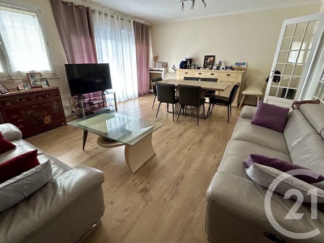 Appartement à vendre - 4 pièces - 82.58 m2 - POISSY - 78 - ILE-DE-FRANCE - Century 21 Clé De Seine