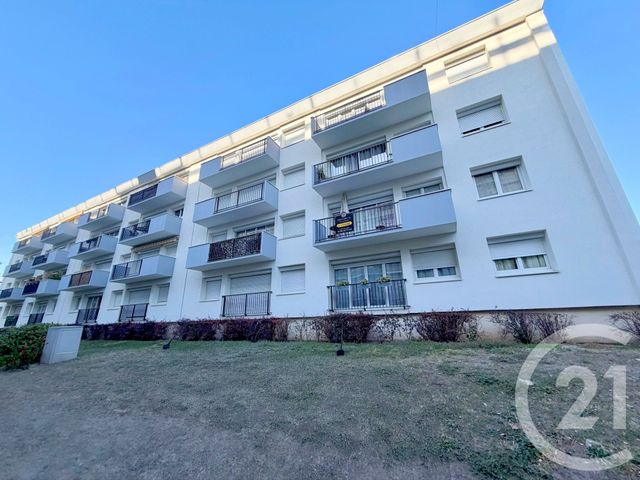 Appartement à vendre - 4 pièces - 82.58 m2 - POISSY - 78 - ILE-DE-FRANCE - Century 21 Clé De Seine