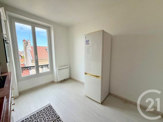 Appartement F2 à vendre - 2 pièces - 39.0 m2 - POISSY - 78 - ILE-DE-FRANCE - Century 21 Clé De Seine