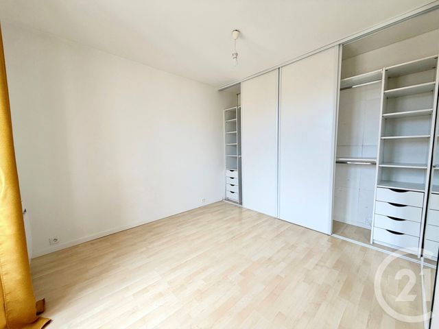 Appartement F2 à vendre - 2 pièces - 39.0 m2 - POISSY - 78 - ILE-DE-FRANCE - Century 21 Clé De Seine